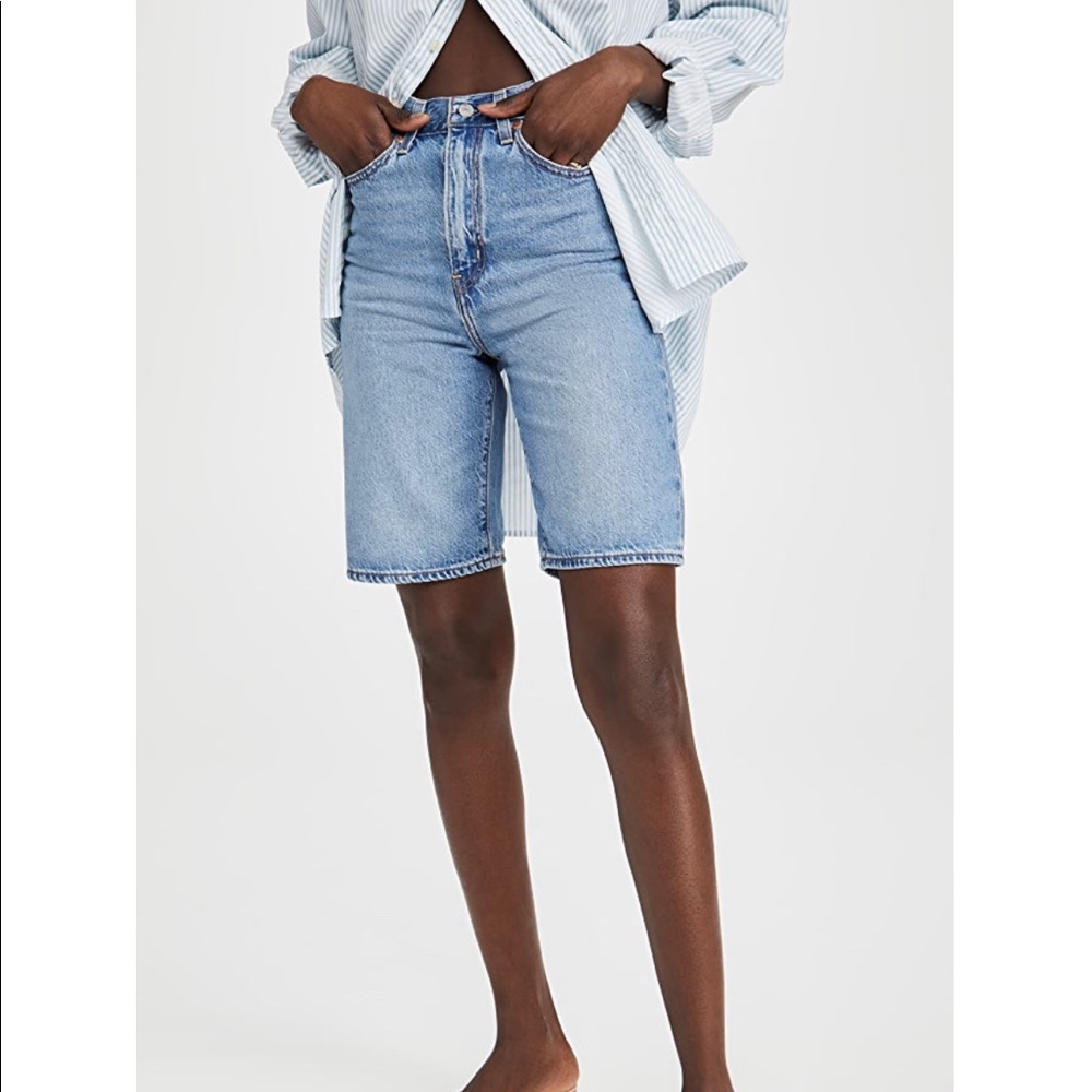 Vintage Levi’s 560 Denim High Waist Bermuda Denim Baggy Jean Shorts